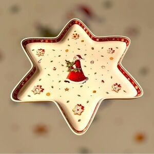 Villeroy and Boch Christmas 🎄 star shaped platter with original box 14.5 in HTF